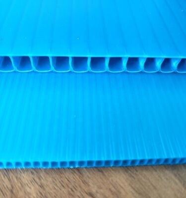 Chapa Corrugada de Plástico PP Reciclável Impermeável de Tamanho Personalizado para Embalagem de Caixas